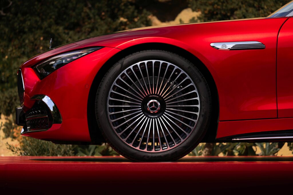 MERCEDES-MAYBACH SL 680
